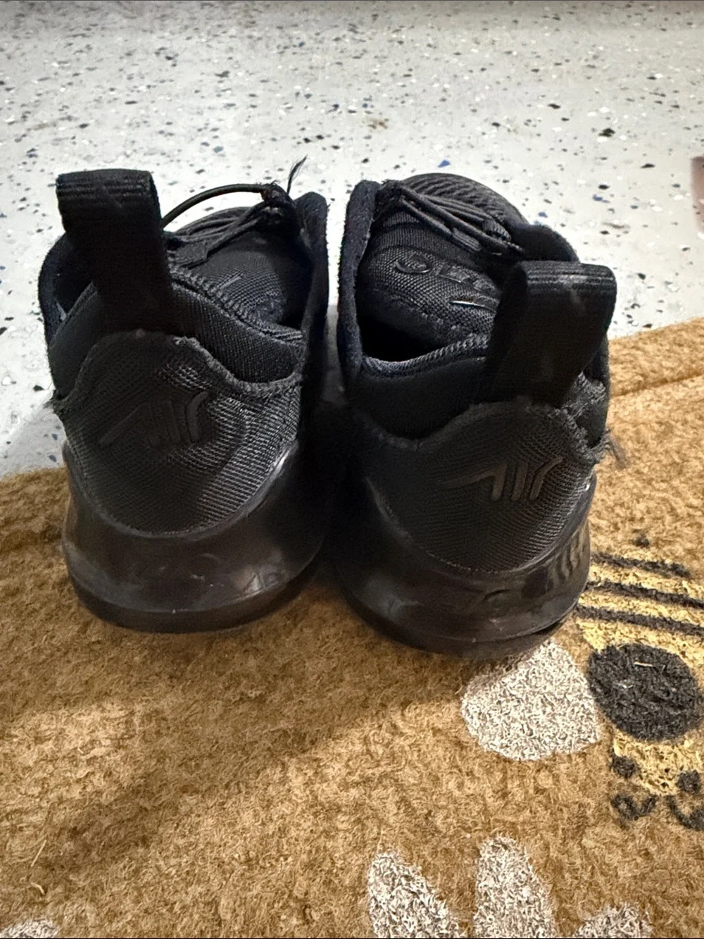 Nike Kids' Black Air 270 Slip-On Sneakers